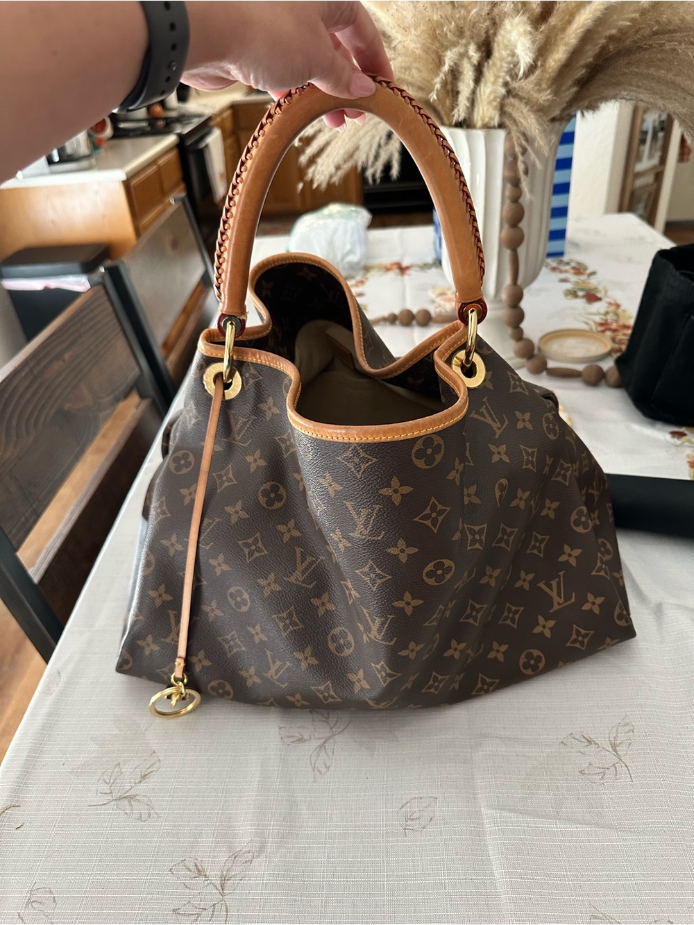 Authentic Louis Vuitton Monogram Canvas Hobo Shoulder Bag in Brown and Tan
